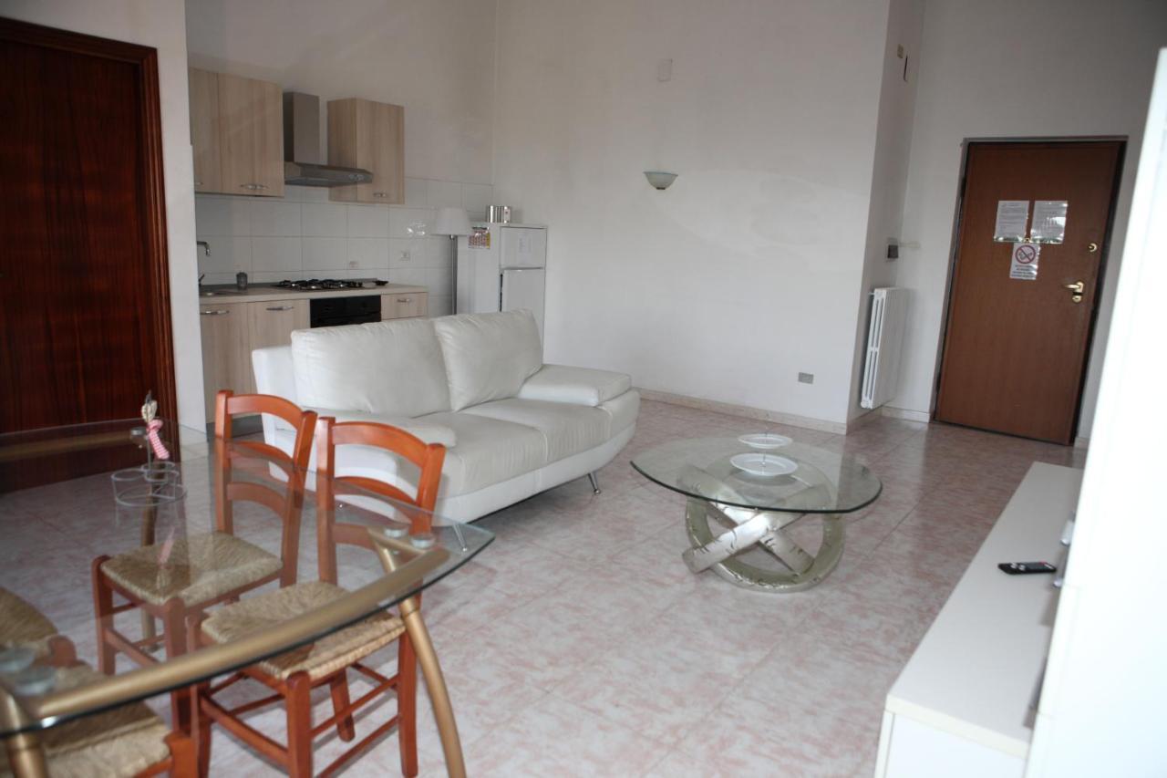 Giardino Sul Mare Apartment Vibo Valentia Bagian luar foto